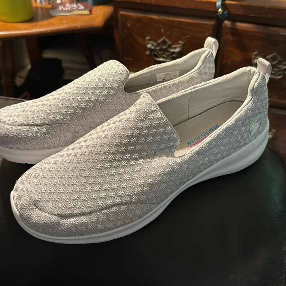 Sketchers S Sport memory foam shoes light gray size 9.5 9-1/2 - Picture 7 of 14